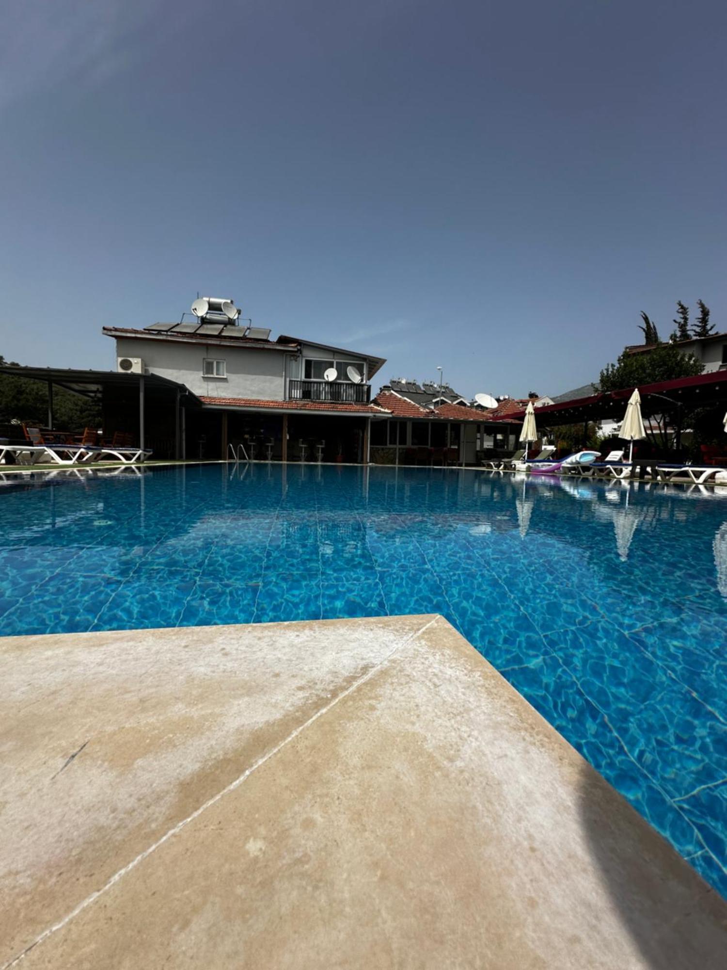 Carmina Hotel Овачик Экстерьер фото