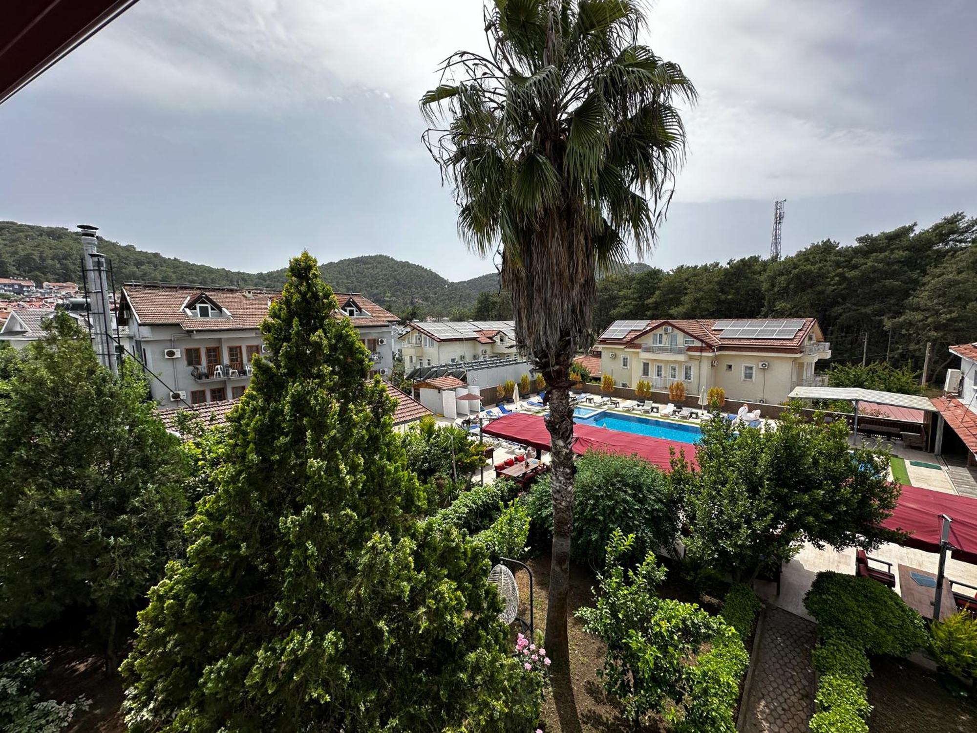 Carmina Hotel Овачик Экстерьер фото